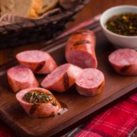 Chimichurri com linguiça