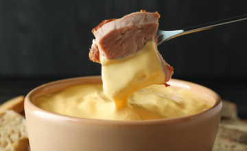 fondue com carne suína